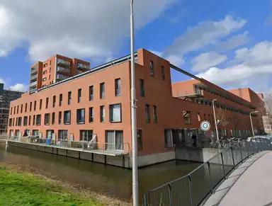15m2 room to rent for 350€/month in Taj Mahalplaats 11, Delft