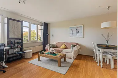67m2 room to rent for 750€/month in Groenewegje 166, The Hague