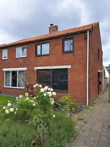 76m2 house to rent for 1323€/month in Zandstraat, Sas van Gent