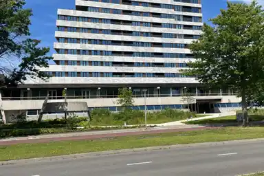 126m2 apartment to rent for 2500€/month in Vincent van den Heuvellaan 17, Eindhoven
