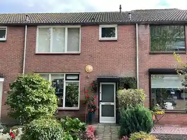 80m2 house to rent for 960€/month in Diepenbrockstraat, Terneuzen