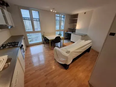 32m2 room to rent for 1190€/month in Holendrechtstraat 28-3, Amsterdam