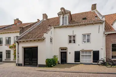 146m2 apartment to rent for 1995€/month in Breestraat 52, Amersfoort