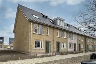 181m2 house to rent for 2350€/month in Rijndijk 62, Hazerswoude-Rijndijk