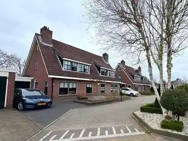 149m2 house to rent for 1995€/month in Coniferenlaan, Veenendaal