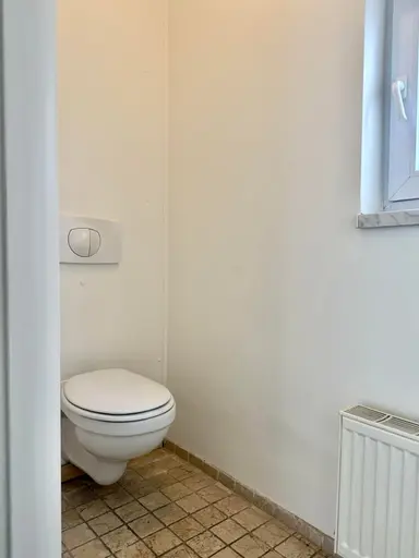 147m2 house to rent for 1295€/month in Anjelierstraat, Geleen