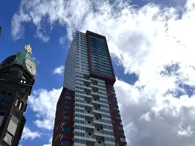120m2 apartment to rent for 3395€/month in Landverhuizersplein, Rotterdam