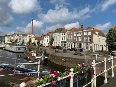 170m2 apartment to rent for 2345€/month in Bellinkstraat, Middelburg