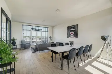140m2 apartment to rent for 2995€/month in The Hague