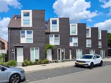 132m2 house to rent for 2250€/month in Heugemerweg 115, Maastricht