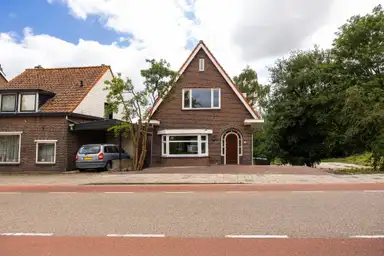171m2 house to rent for 6000€/month in Nieuwemeerdijk 199, Badhoevedorp