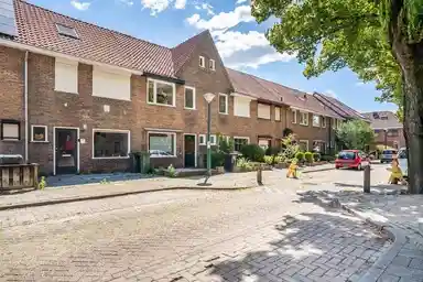 105m2 house to rent for 1480€/month in Zevenbergenstraat 1, Eindhoven