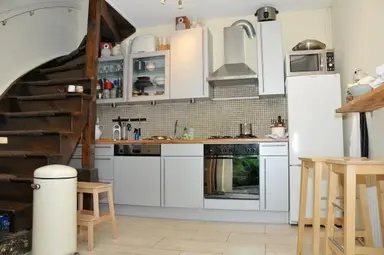 113m2 apartment to rent for 2370€/month in Looiersgracht, Maastricht