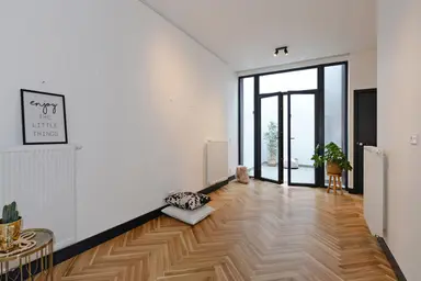 62m2 apartment to rent for 1995€/month in Korte Molenstraat 6, The Hague