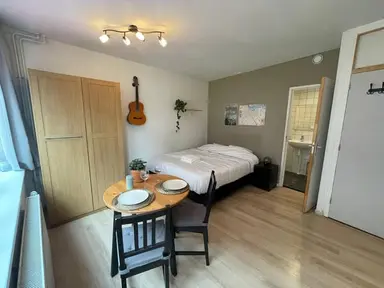 25m2 studio to rent for 1500€/month in Waterlooplein, Amsterdam