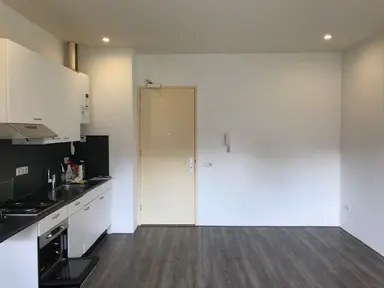 20m2 studio to rent for 950€/month in Bijdorpplantsoen 424, Amsterdam