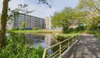87m2 apartment to rent for 880€/month in Plutostraat, Alphen aan den Rijn