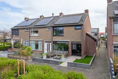 134m2 house to rent for 2695€/month in Leliestraat, Katwijk