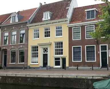 181m2 house to rent for 4750€/month in Bakenessergracht 32, Haarlem