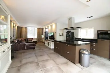 115m2 house to rent for 2650€/month in Haaswijkweg Oost, Dordrecht