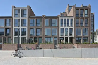152m2 house to rent for 3250€/month in Prinses Irenelaan, Voorburg