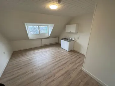 27m2 studio to rent for 650€/month in Steenweg 73, Sittard
