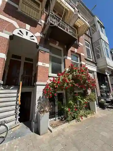 130m2 room to rent for 1450€/month in Julianaplein, Amsterdam