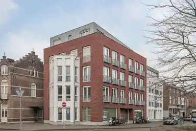 110m2 apartment to rent for 1978€/month in Papenweg 2, Maastricht