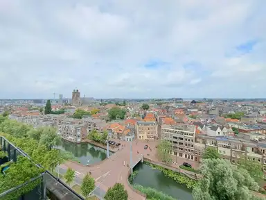 111m2 apartment to rent for 2950€/month in Spuiboulevard, Dordrecht
