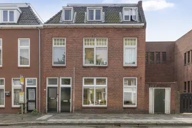 71m2 room to rent for 706€/month in Dirk Huizingastraat 7a, Groningen