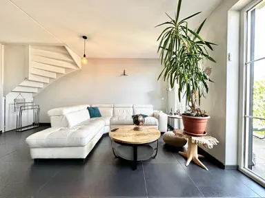 126m2 house to rent for 2750€/month in Populierenlaan 12, Zwanenburg