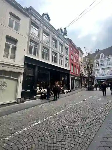 80m2 apartment to rent for 1490€/month in Spilstraat 25C, Maastricht