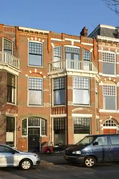 280m2 house to rent for 5500€/month in Frederik Hendrikplein 31, The Hague
