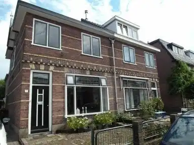 125m2 house to rent for 2985€/month in Kerklaan, Hilversum