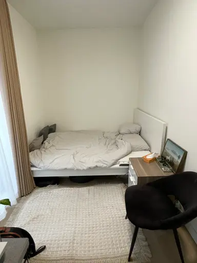 100m2 room to rent for 1300€/month in Lutonhof 58, Amsterdam
