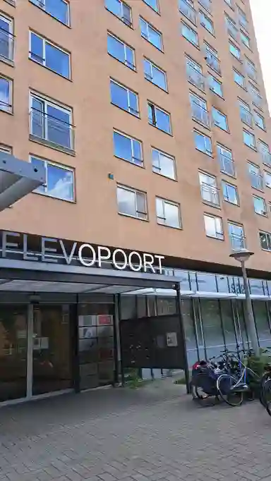55m2 apartment to rent for 832.62€/month in Kramatplantsoen 158, Amsterdam