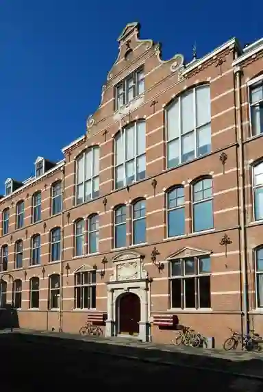 80m2 apartment to rent for 1400€/month in Nieuwelaan 136, Delft
