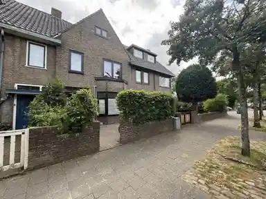 110m2 house to rent for 2850€/month in Achillesstraat, Breda