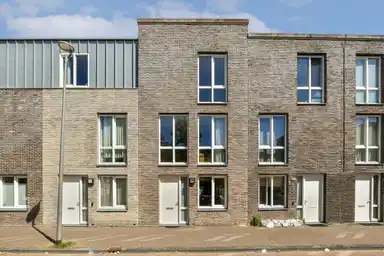 144m2 house to rent for 2500€/month in Beneluxlaan 586, Almere
