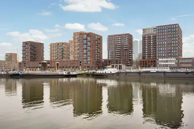 93m2 apartment to rent for 1656€/month in Brede Hilledijk 324, Rotterdam