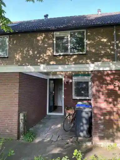 68m2 house to rent for 765.37€/month in Twiskeweg 89, Zaandam
