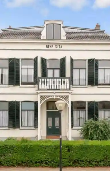 145m2 apartment to rent for 2150€/month in Montaubanstraat, Zeist