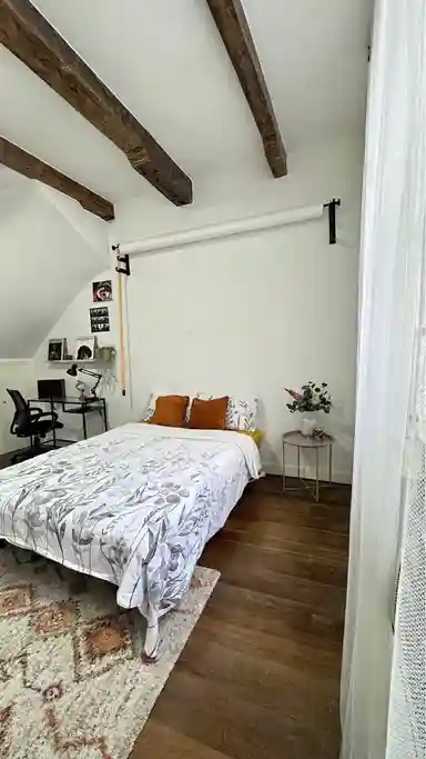 14m2 room to rent for 1500€/month in Amsterdam
