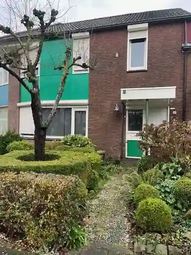 120m2 house to rent for 1630€/month in Rivierensingel, Helmond