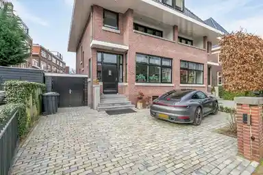 258m2 house to rent for 5750€/month in Straatweg 235, Rotterdam