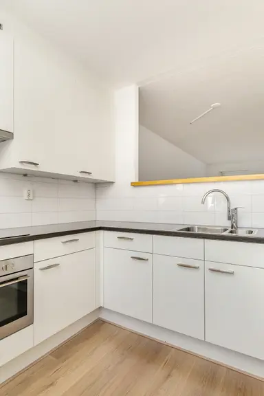 105m2 house te huur voor 1400€/maand in Herberg 11, Leidschendam