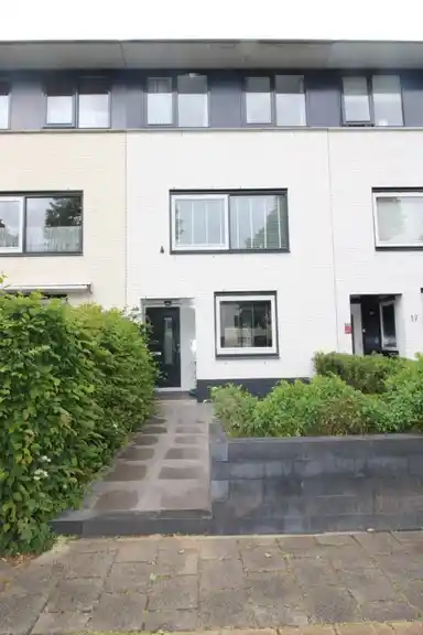 house di 112m2 in affitto a 2585€/mese a Parkwijklaan, Almere