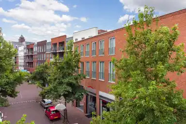 apartment di 121m2 in affitto a 1795€/mese a Julianastraat 103, Alphen aan den Rijn
