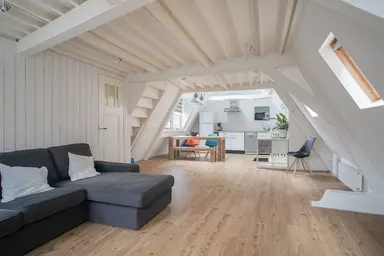 60m2 apartment to rent for 1475€/month in Hooigracht 63A, Leiden
