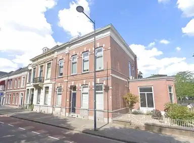 studio di 50m2 in affitto a 667€/mese a Delpratsingel, Breda
